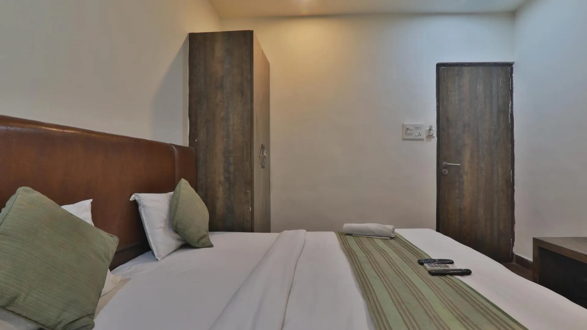 Hotel Janki Inn Sigra 2 Km From Kashi Vishwanath Dham Varanasi
