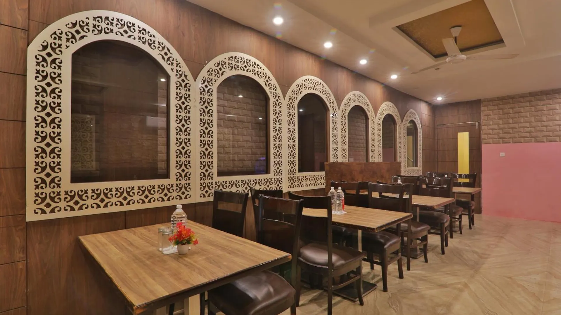 Hotel Janki Inn Sigra 2 Km From Kashi Vishwanath Dham Varanasi India
