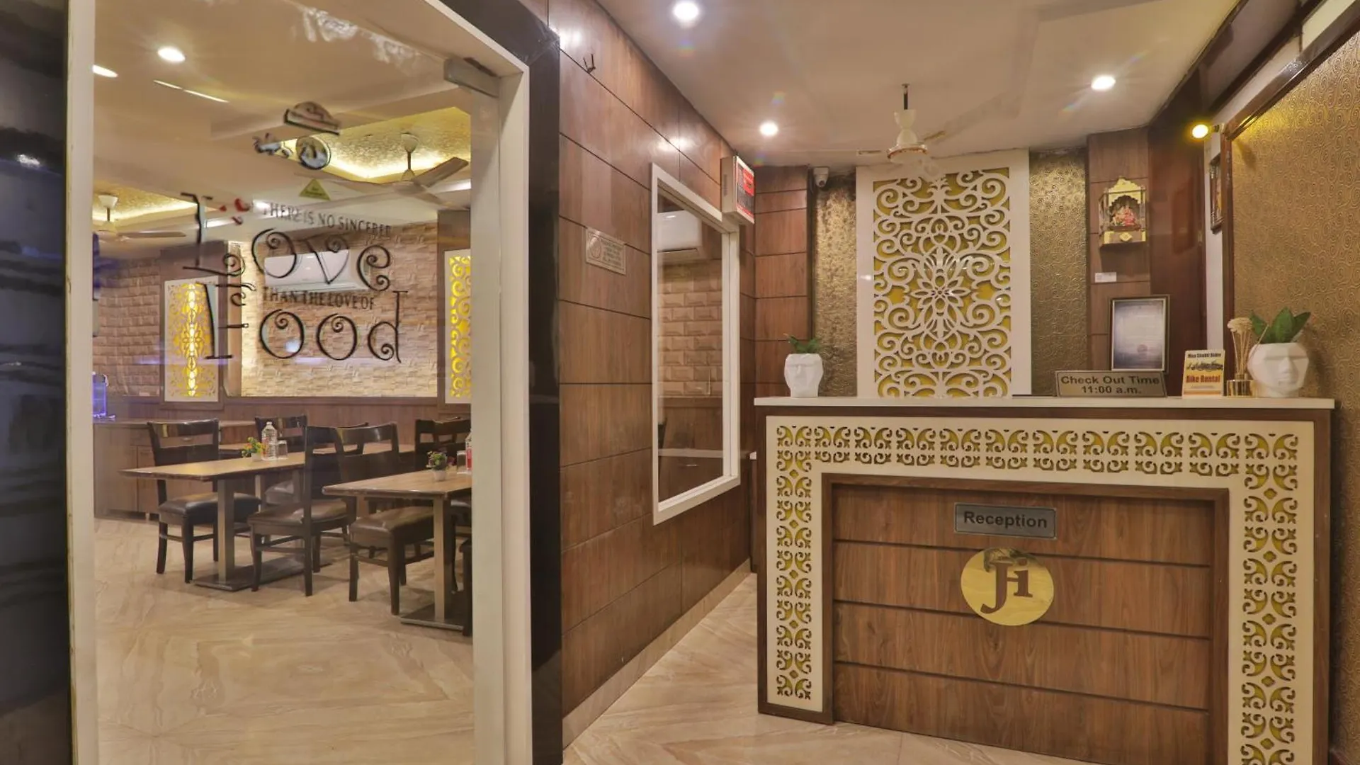 Hotel Janki Inn Sigra 2 Km From Kashi Vishwanath Dham Varanasi India